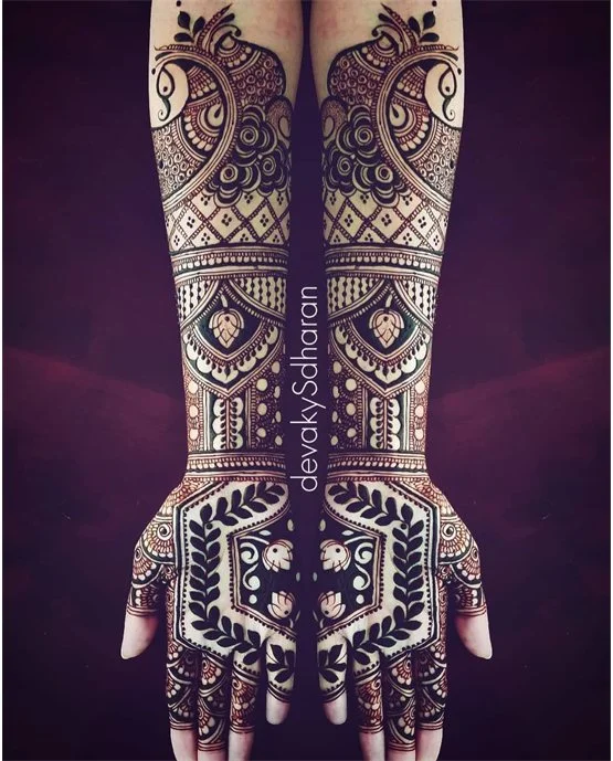 Flowing Contrast Stylish Full Hand Mehndi Design Blend